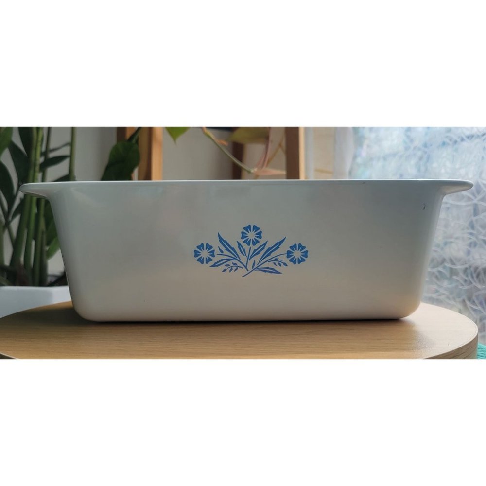 Cornflower Blue CorningWare 9" Loaf Pan, P-315-B
